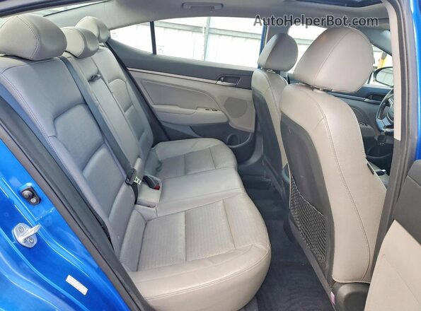 KMHD84LF2HU193771 2017 HYUNDAI ELANTRA Blue უკანა სავარძლების ხედი