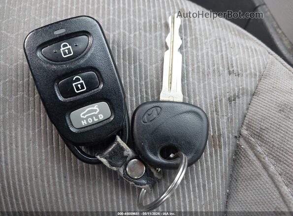 KMHD84LF2HU424331 2017 HYUNDAI ELANTRA Red Vista del salpicadero