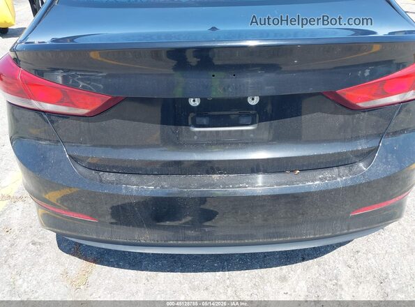 KMHD84LF3JU461121 2018 HYUNDAI ELANTRA Черный Вид спереди