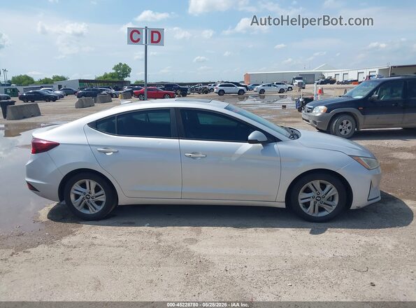 KMHD84LF7KU851544 2019 HYUNDAI ELANTRA Silver Widok wnętrza z tyłu