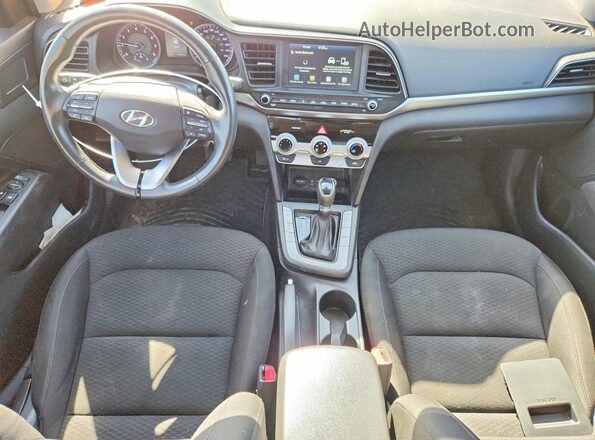 KMHD84LFXLU061673 2020 HYUNDAI ELANTRA Черный Вид панели приборов
