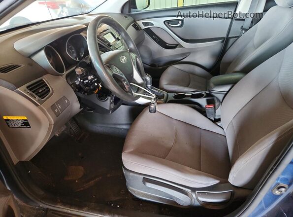 KMHDH4AE4GU569864 2016 HYUNDAI ELANTRA Синий Вид салона спереди