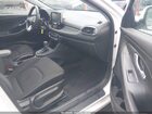 2018 Hyundai Elantra Gt   Белый vin: KMHH35LEXJU063630