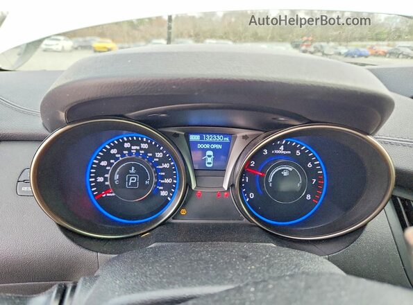 KMHHT6KJ2GU134882 2016 HYUNDAI GENESIS White Vista del cuadro de instrumentos