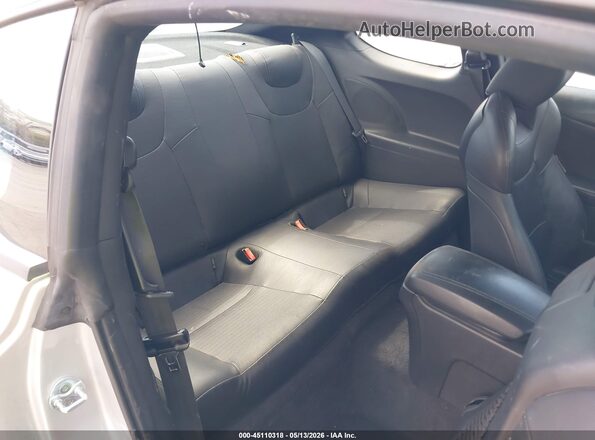 KMHHU6KJ6GU133392 2016 HYUNDAI GENESIS Silver VIN კოდის სტიკერის ხედი