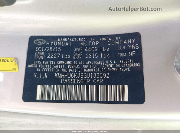 KMHHU6KJ6GU133392 2016 HYUNDAI GENESIS Silver ძრავის განყოფილების ხედი