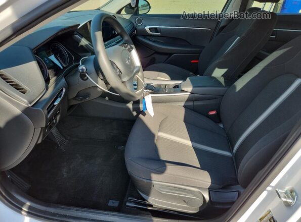 KMHL24JA6PA247237 2023 HYUNDAI SONATA Белый Вид салона спереди