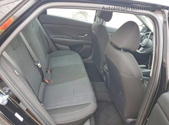 KMHLL4DG2TU116246 2026 HYUNDAI ELANTRA Black Widok tylnych siedzeń