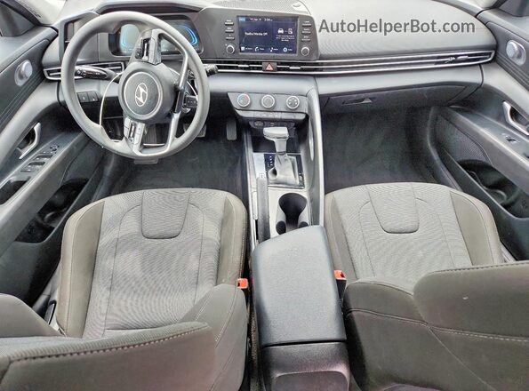 KMHLL4DG5RU744679 2024 HYUNDAI ELANTRA Gray Widok deski rozdzielczej