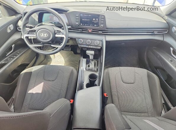 KMHLL4DG8RU685594 2024 HYUNDAI ELANTRA Синий Вид панели приборов