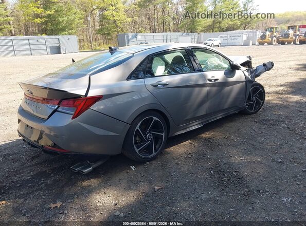 KMHLR4AF0PU407389 2023 HYUNDAI ELANTRA Серебряный Задняя правая четверть