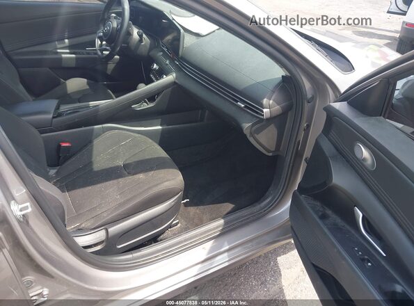 KMHLS4AG2PU428922 2023 HYUNDAI ELANTRA Серый Вид салона спереди