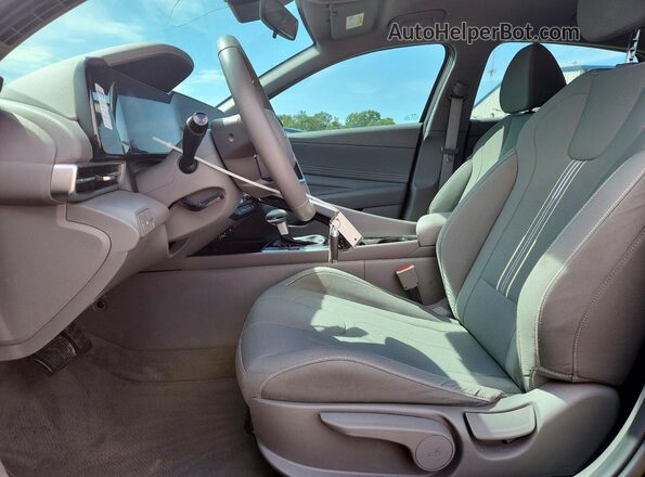 KMHLS4AG8PU444428 2023 HYUNDAI ELANTRA Black Front interior view