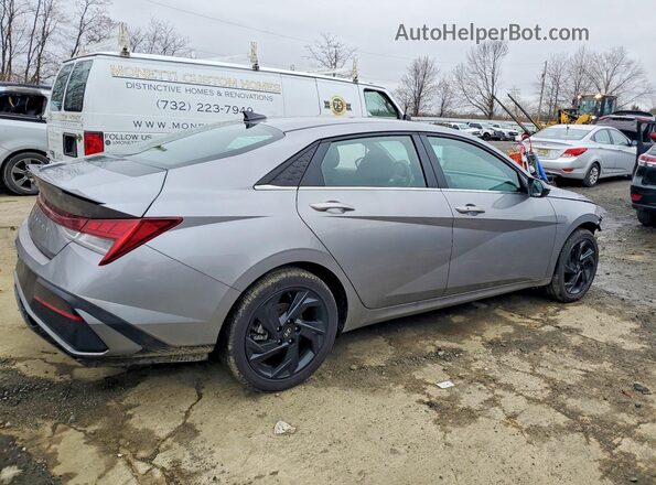KMHLS4DG1TU107850 2026 HYUNDAI ELANTRA Серебряный Задняя правая четверть