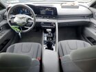 2025 Hyundai Elantra Sel Gray vin: KMHLS4DG2SU948073