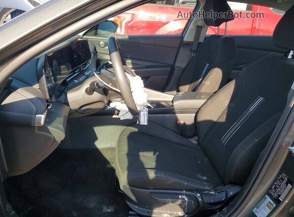 KMHLS4DG2SU982322 2025 HYUNDAI ELANTRA Серый Вид салона спереди