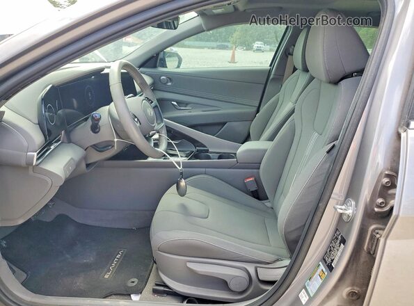 KMHLS4DG3RU746725 2024 HYUNDAI ELANTRA Gray Vista interior delantera