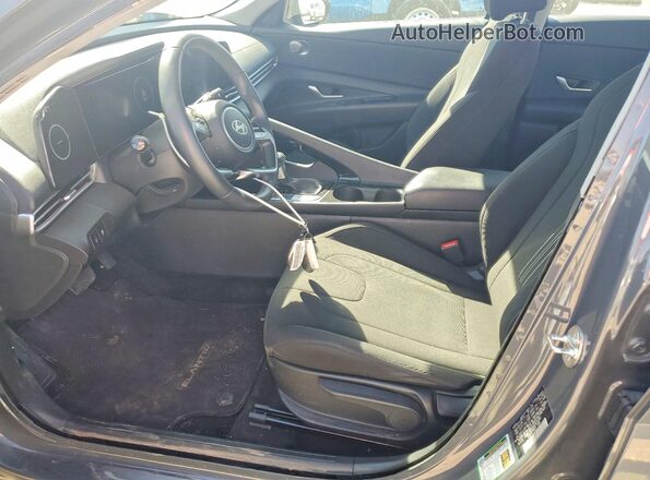 KMHLS4DG5RU819092 2024 HYUNDAI ELANTRA Серый Вид салона спереди
