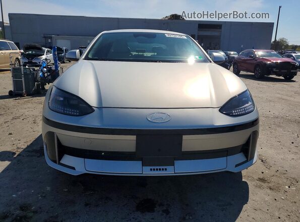 KMHM34AA5PA043675 2023 HYUNDAI IONIQ Серебряный Вид спереди