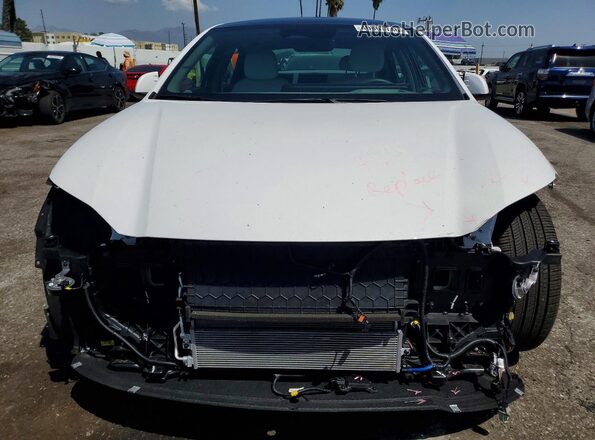 KMHM54AA5SA114828 2025 HYUNDAI IONIQ Белый Вид спереди