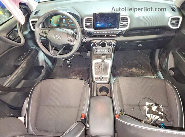 KMHRC8A33RU292198 2024 HYUNDAI VENUE Blue Widok deski rozdzielczej