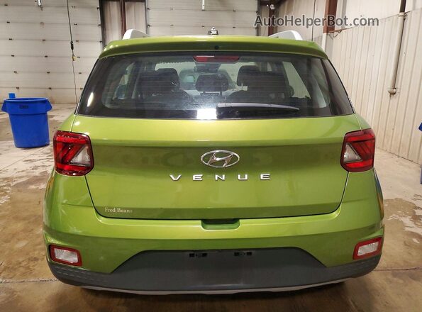 KMHRC8A34PU228832 2023 HYUNDAI VENUE Зеленый Вид сзади