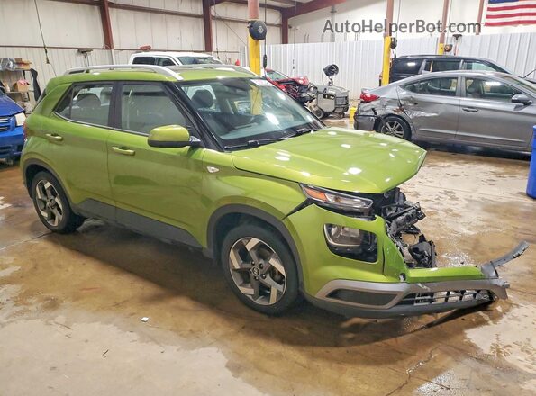 KMHRC8A34PU228832 2023 HYUNDAI VENUE Зеленый Передняя правая четверть