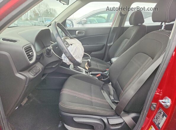 KMHRC8A34RU335981 2024 HYUNDAI VENUE Красный Вид салона спереди