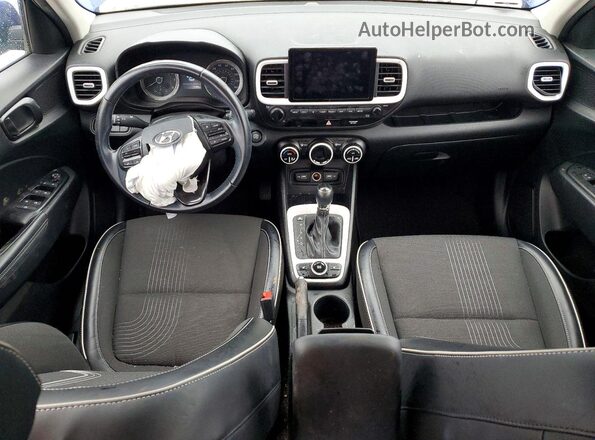 KMHRC8A37NU153749 2022 HYUNDAI VENUE Синий Вид панели приборов