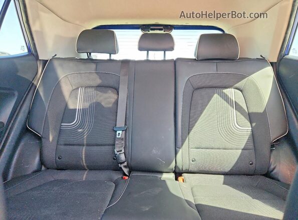 KMHRC8A38RU294447 2024 HYUNDAI VENUE Синий Вид задних сидений