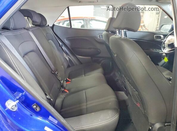 KMHRC8A38RU299566 2024 HYUNDAI VENUE Blue Widok tylnych siedzeń