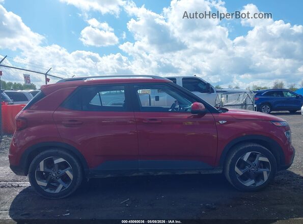 KMHRC8A39NU178877 2022 HYUNDAI VENUE Red Widok wnętrza z tyłu