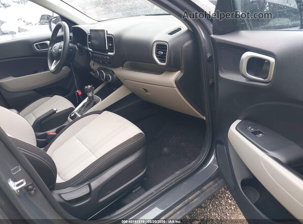 KMHRC8A3XSU392000 2025 HYUNDAI VENUE Серый Вид салона спереди