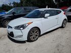 2017 Hyundai Veloster Base White vin: KMHTC6AD0HU308522