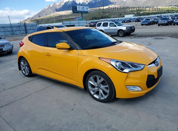 KMHTC6AD0HU311338 2017 HYUNDAI VELOSTER Желтый Передняя правая четверть