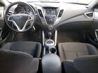 2017 Hyundai Veloster Base Желтый vin: KMHTC6AD0HU311338
