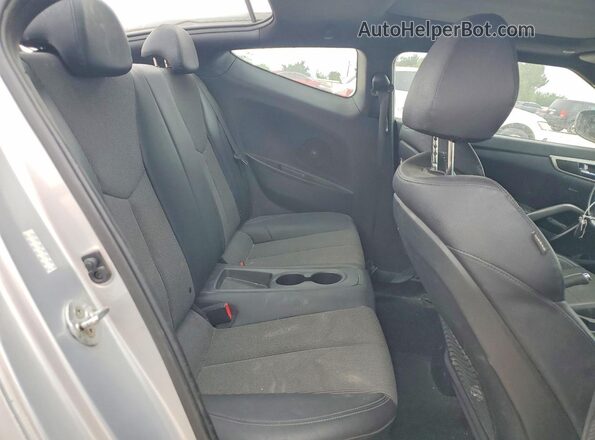 KMHTC6AD3GU283453 2016 HYUNDAI VELOSTER Silver უკანა სავარძლების ხედი