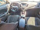 2017 Hyundai Veloster Base Silver vin: KMHTC6AD7HU306279
