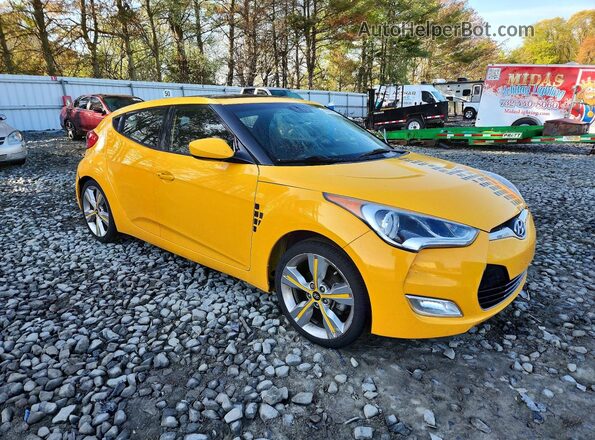 KMHTC6AD7HU320960 2017 HYUNDAI VELOSTER Желтый Передняя правая четверть