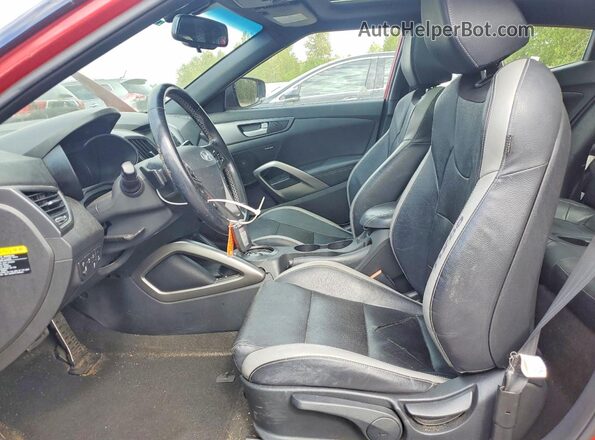 KMHTC6AE2GU263882 2016 HYUNDAI VELOSTER Красный Вид салона спереди