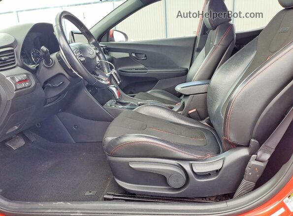 KMHTG6AF9LU029777 2020 HYUNDAI VELOSTER Красный Вид салона спереди
