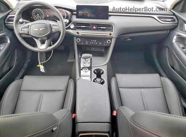KMTG14SC9TU168986 2026 GENESIS G70 White Widok deski rozdzielczej