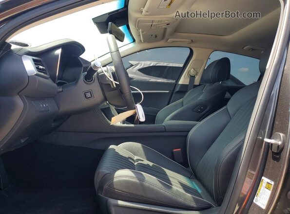 KMTG24SC4TU159786 2026 GENESIS G70 Серый Вид салона спереди
