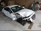 2019 Genesis G70 3.3t Advanced White vin: KMTG54LEXKU037617