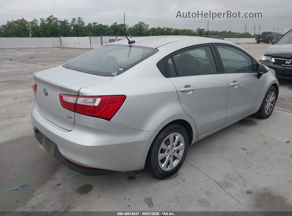 KNADM4A30H6024973 2017 KIA RIO Серебряный Задняя правая четверть