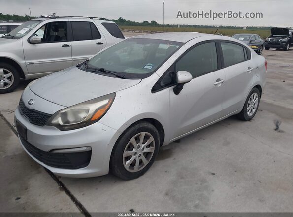 KNADM4A30H6024973 2017 KIA RIO Серебряный Передняя левая четверть