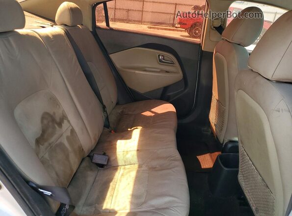 KNADM4A37G6540665 2016 KIA RIO Silver Rear seats view