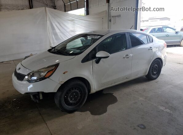 KNADM4A38H6044923 2017 KIA RIO Белый Передняя левая четверть