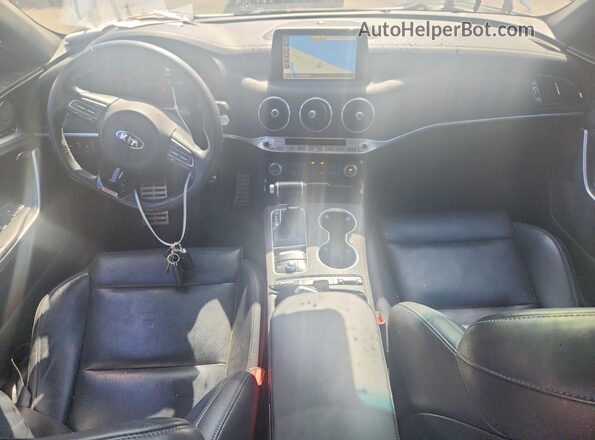 KNAE45LC6L6072008 2020 KIA STINGER Белый Вид панели приборов