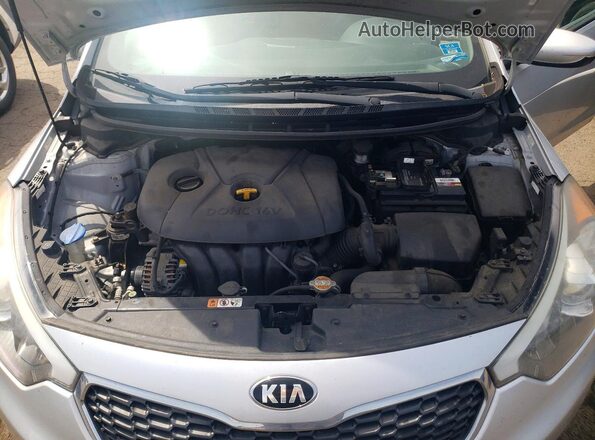 KNAFK4A67G5610292 2016 KIA FORTE Серебряный Вид задней части салона